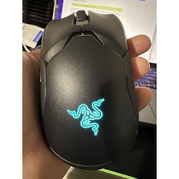 RAZER VIPER WIRED Optical Gaming Mouse RC30-030501 20,000DPI USED (TESTED) Black - Picture 2 of 8
